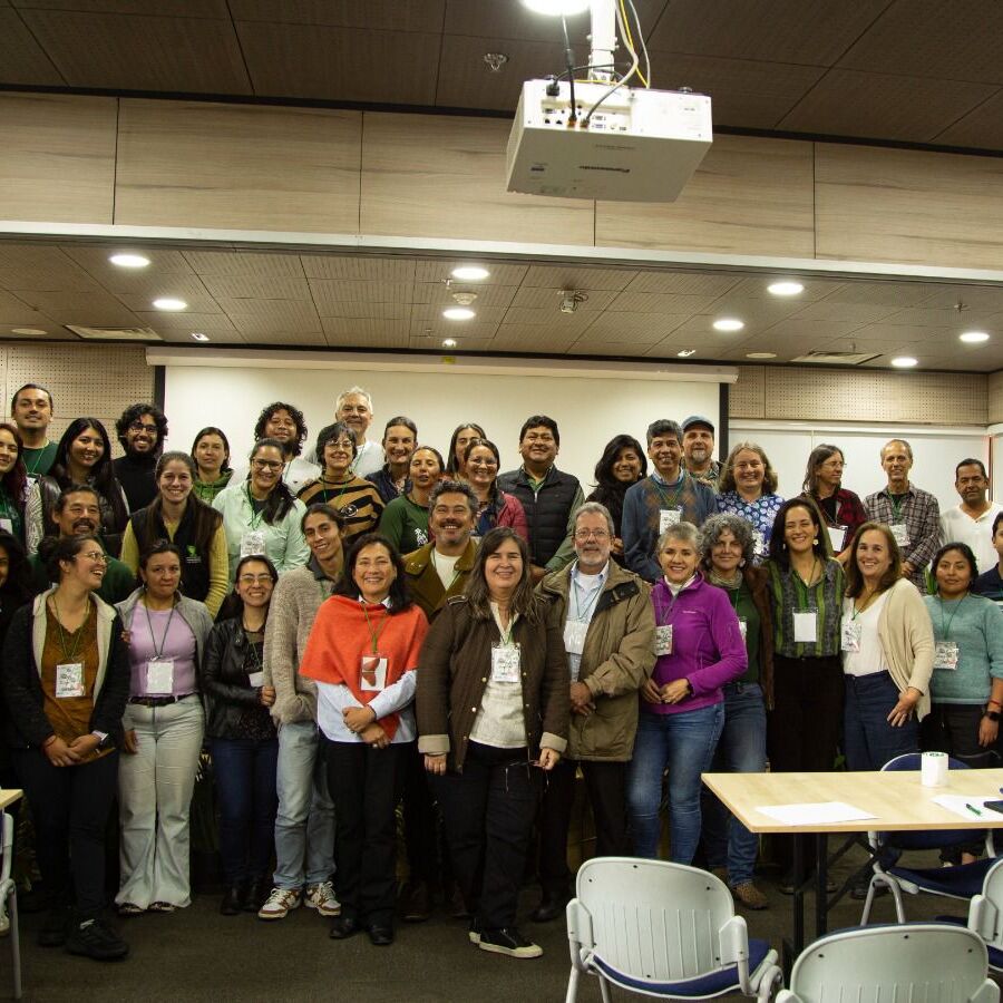 Representantes de jardines botánicos sudamericanos reunidos durante el encuentro anual de la Red Sudamericana de Jardines Botánicos